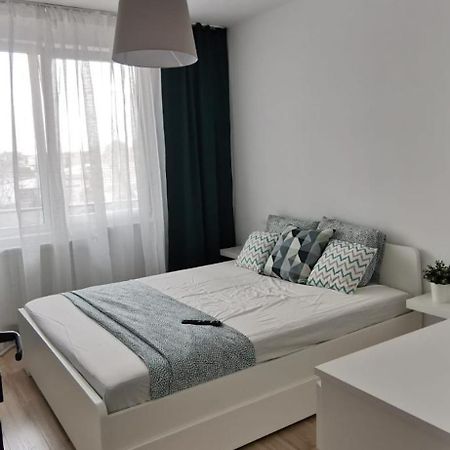 Cellini Apartment บูคาเรสต์ ภายนอก รูปภาพ