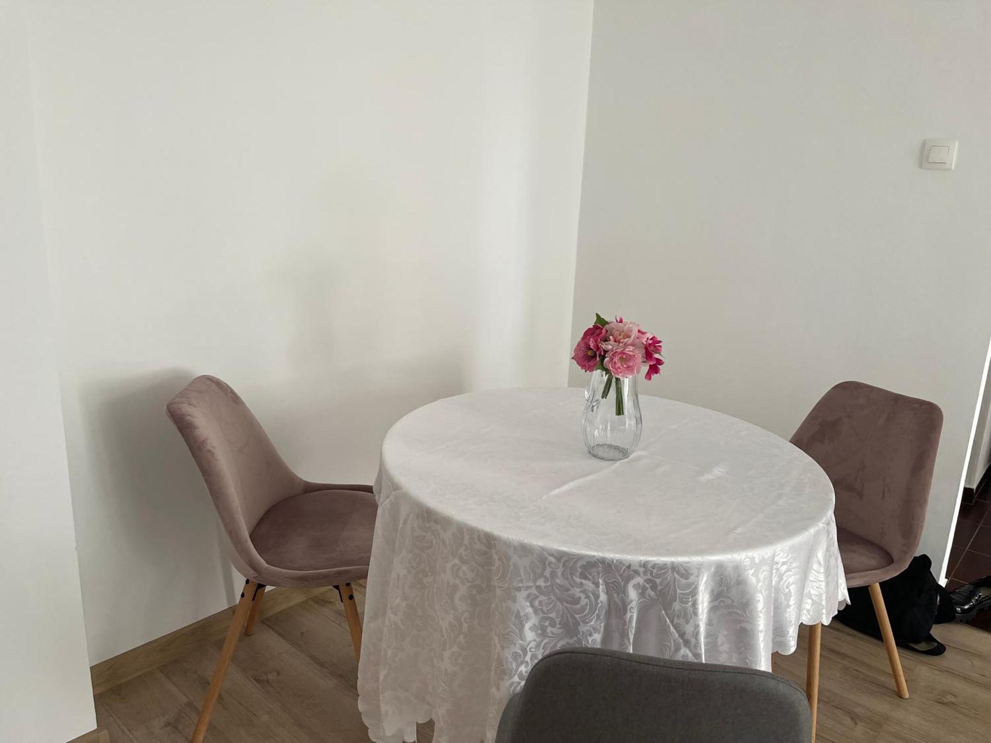 Cellini Apartment บูคาเรสต์ ภายนอก รูปภาพ