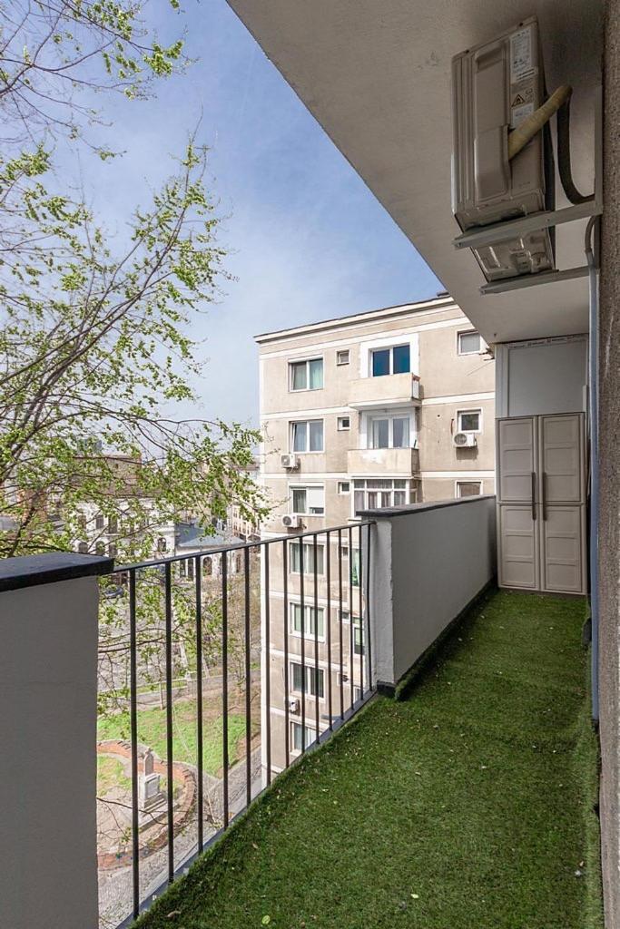 Cellini Apartment บูคาเรสต์ ภายนอก รูปภาพ