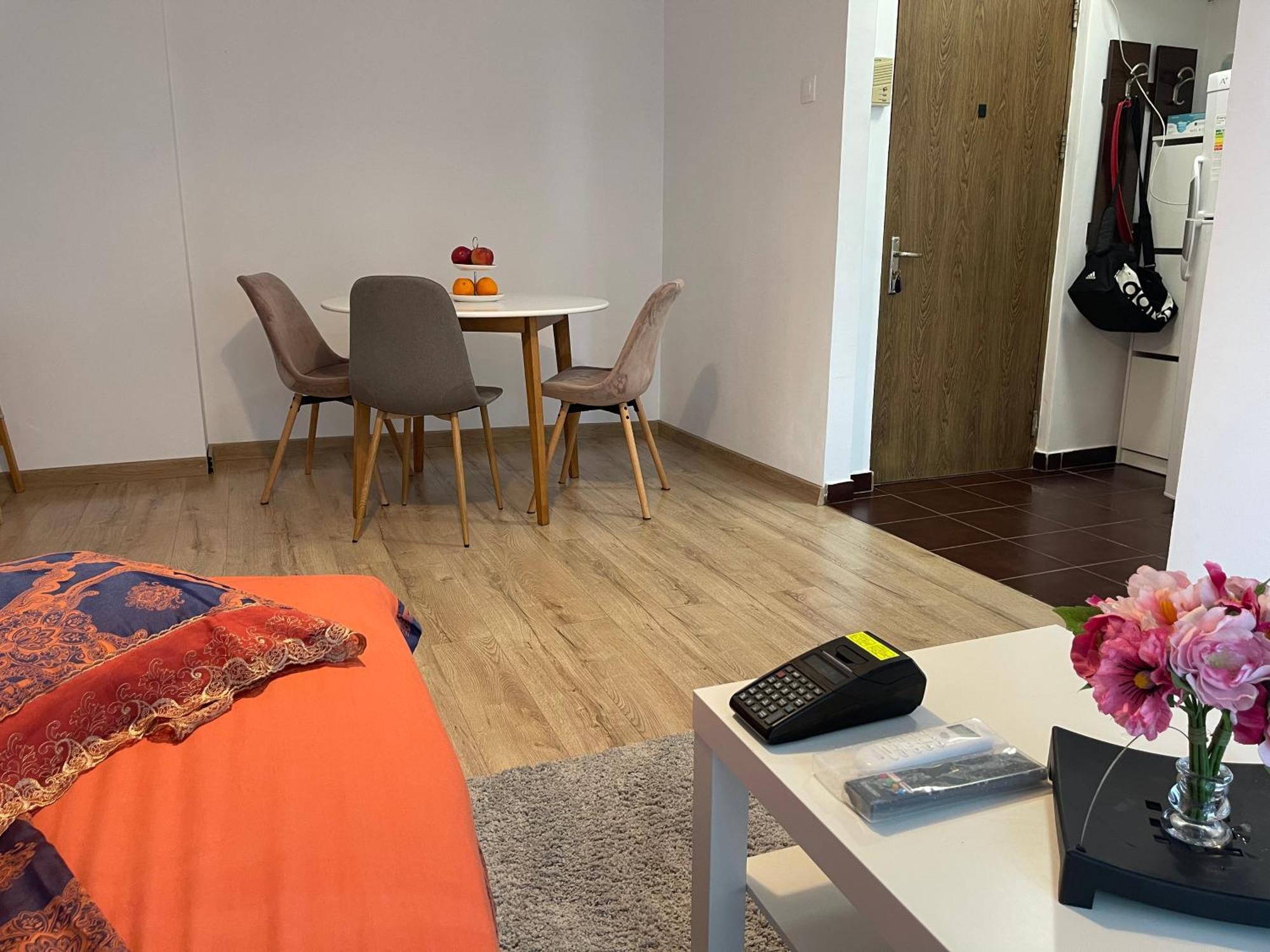 Cellini Apartment บูคาเรสต์ ภายนอก รูปภาพ