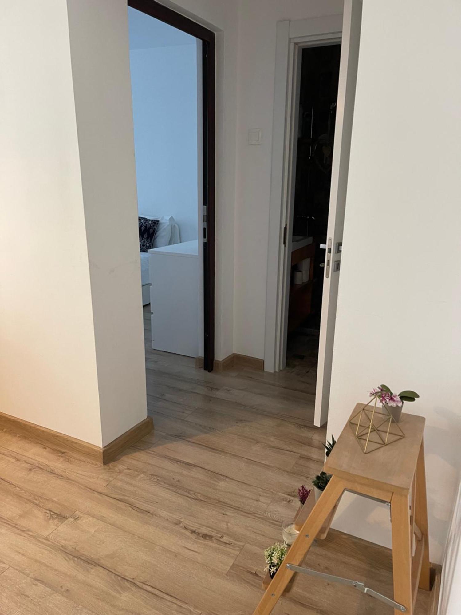 Cellini Apartment บูคาเรสต์ ภายนอก รูปภาพ