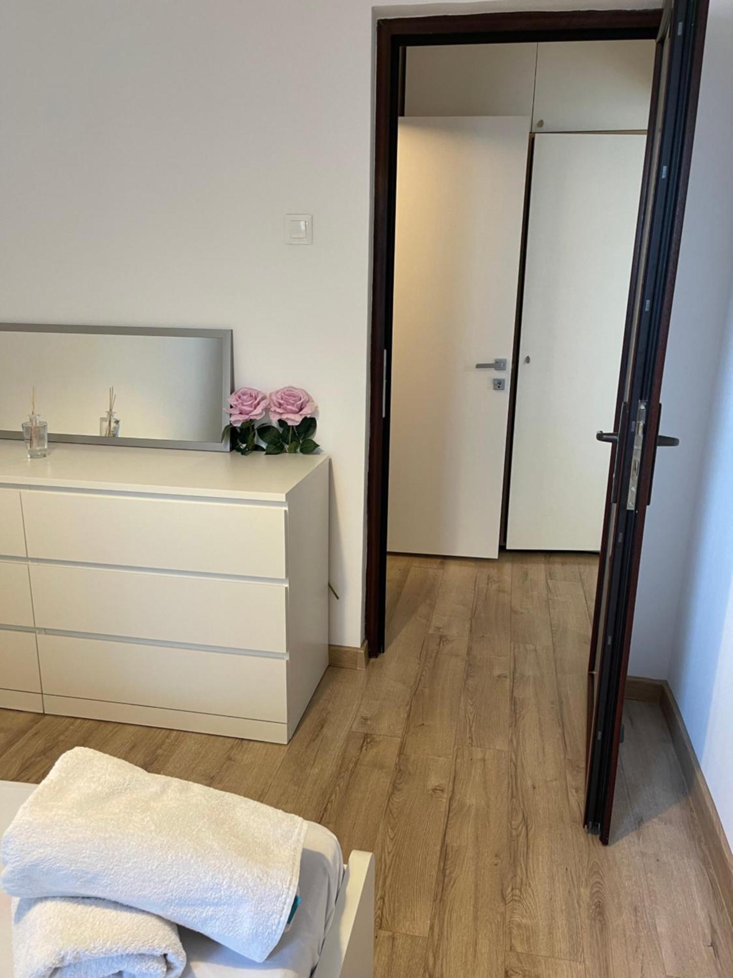 Cellini Apartment บูคาเรสต์ ภายนอก รูปภาพ