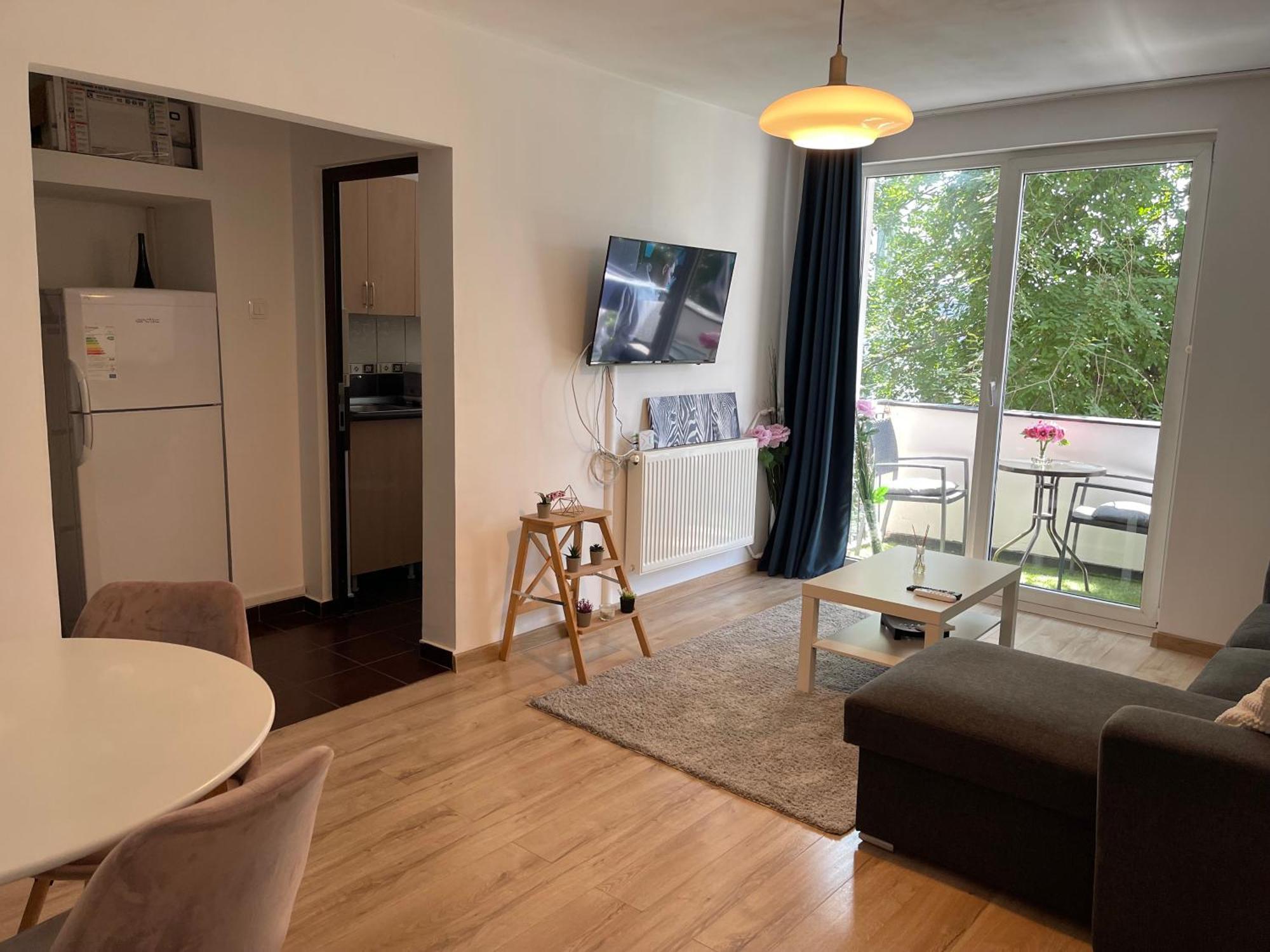 Cellini Apartment บูคาเรสต์ ภายนอก รูปภาพ